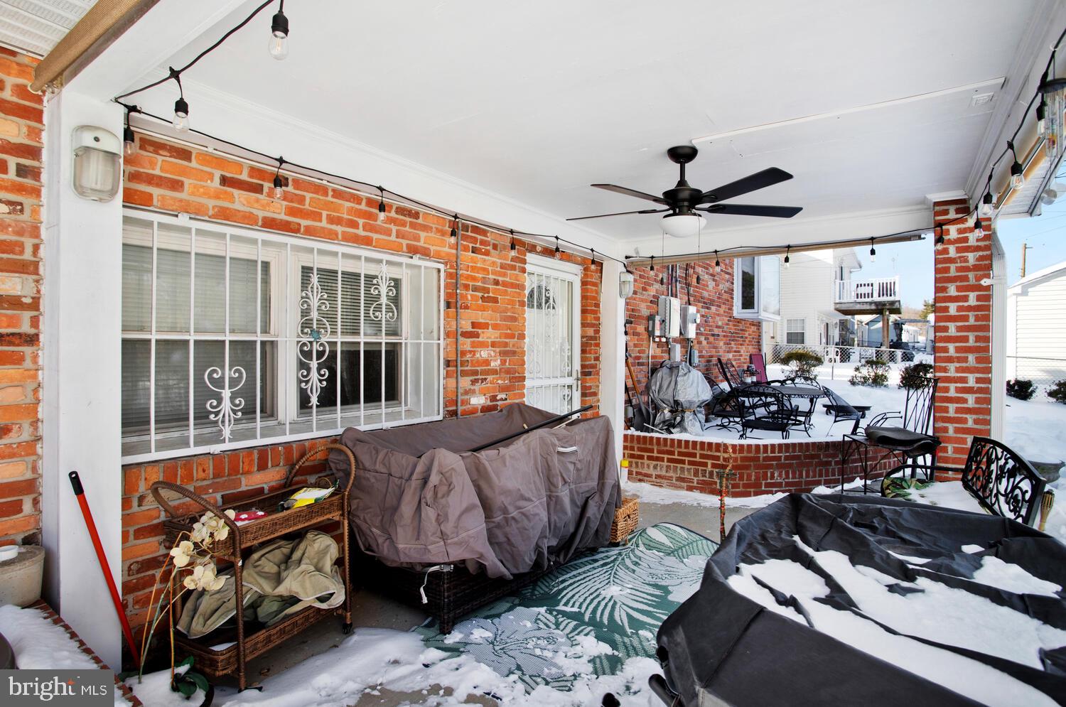 3814 VICTORIA AVENUE