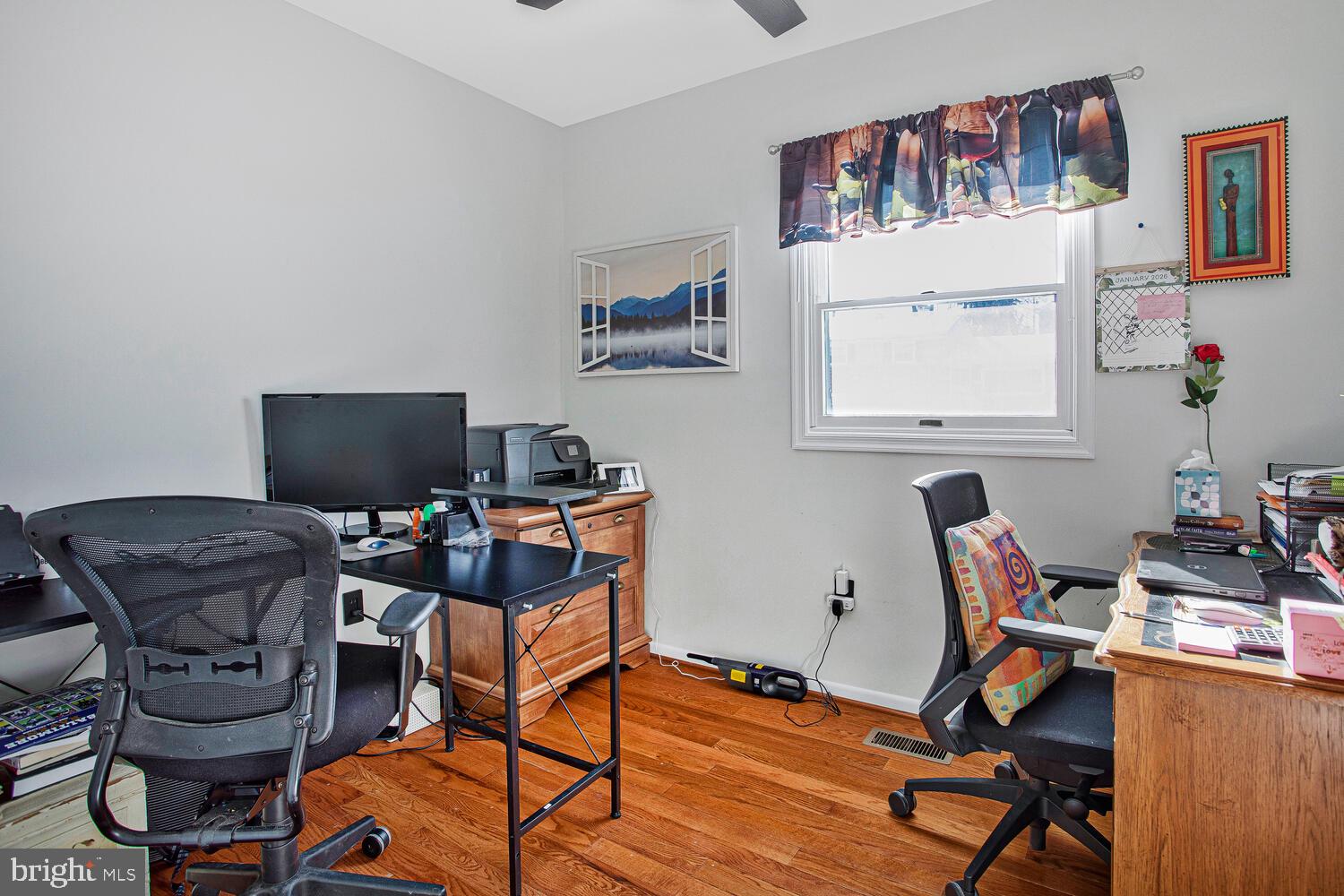 3814 VICTORIA AVENUE