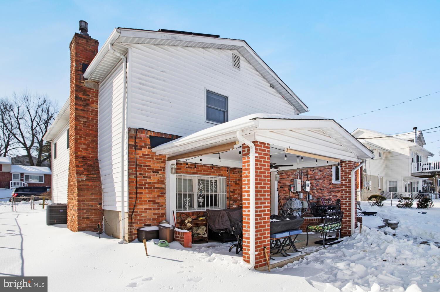 3814 VICTORIA AVENUE