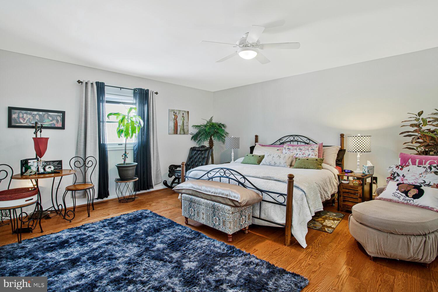 3814 VICTORIA AVENUE