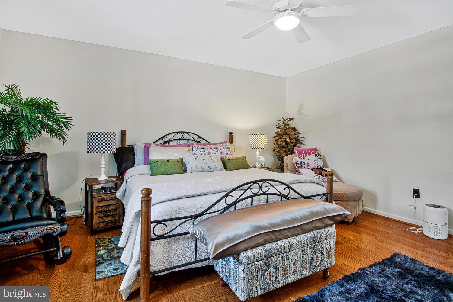 3814 VICTORIA AVENUE