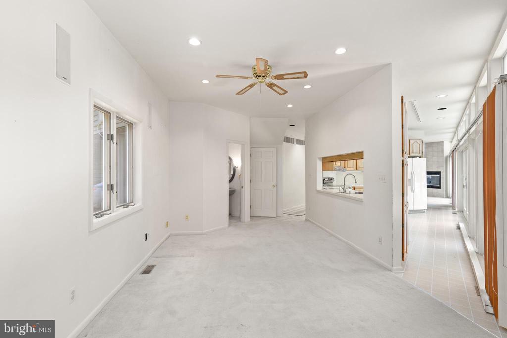 824 UPPER GLENCOE ROAD