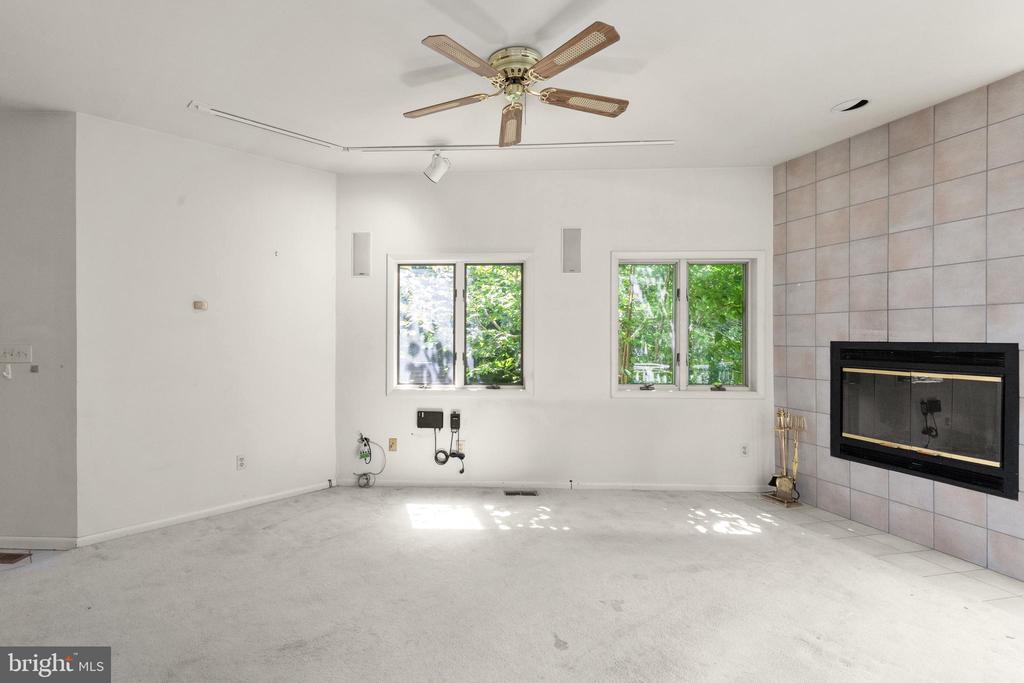 824 UPPER GLENCOE ROAD