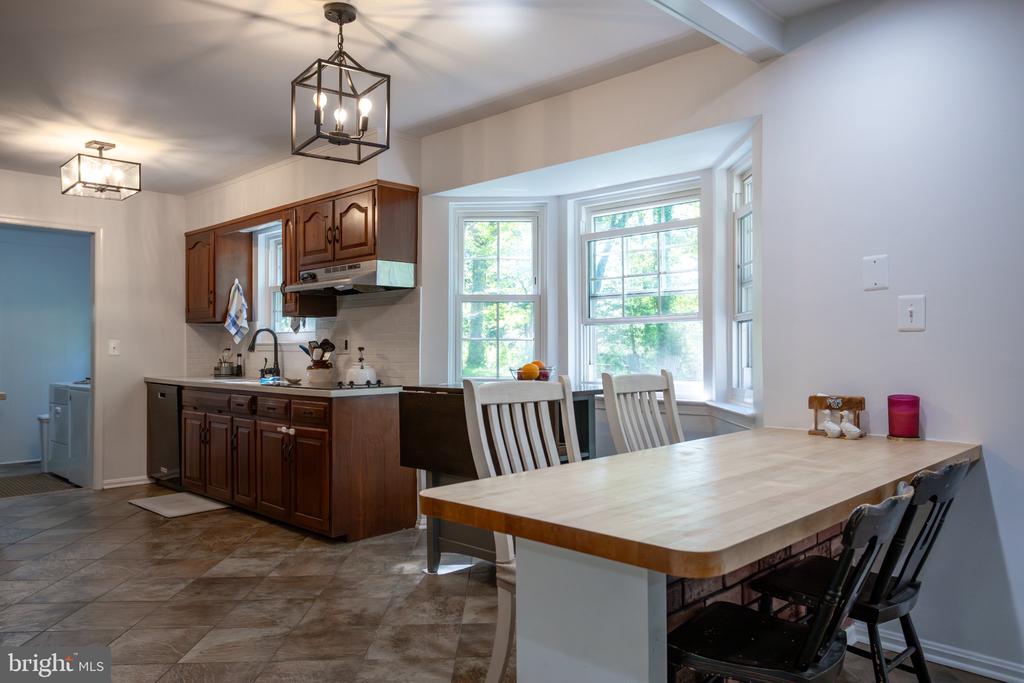 14815 HANOVER PIKE