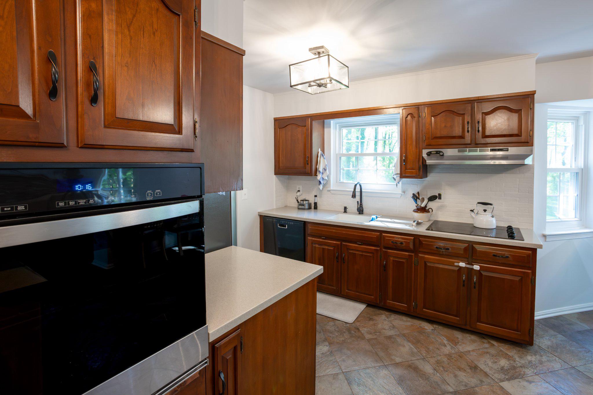 14815 HANOVER PIKE