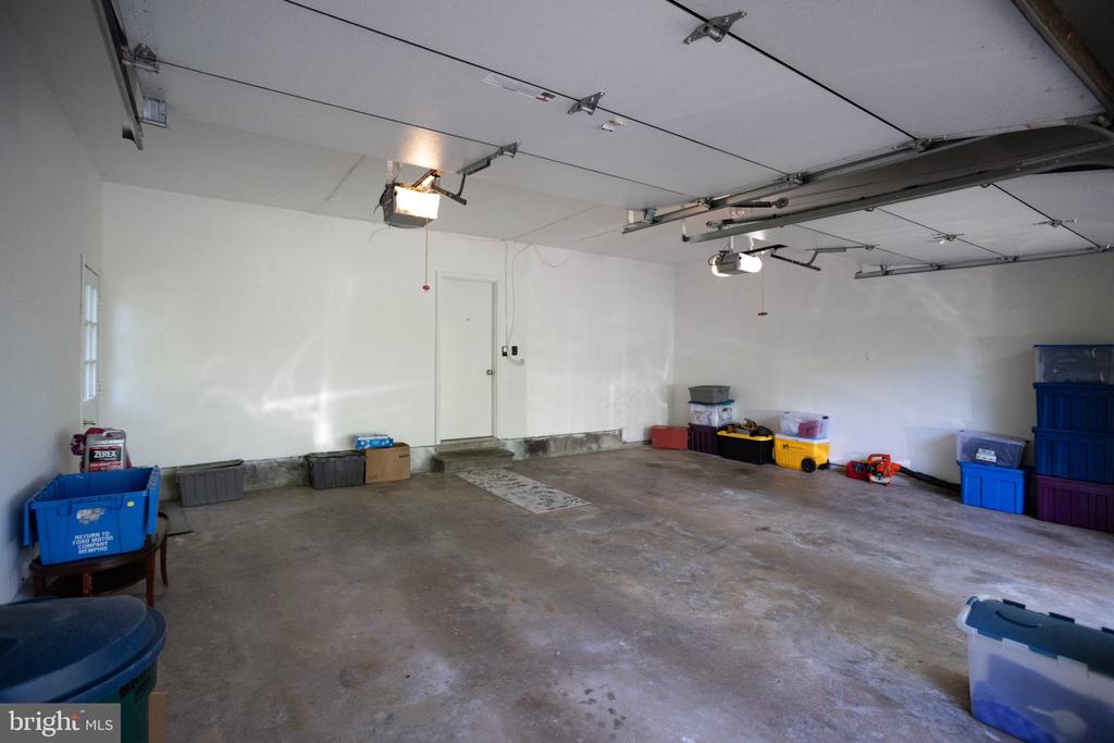 14815 HANOVER PIKE