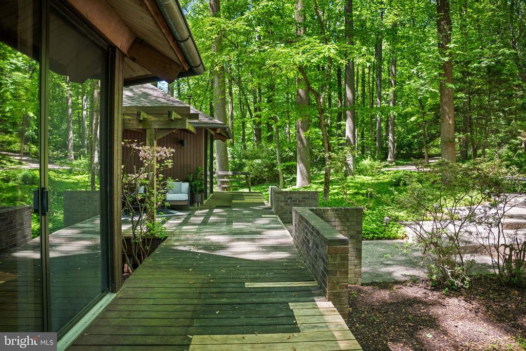 2707 CAVES ROAD