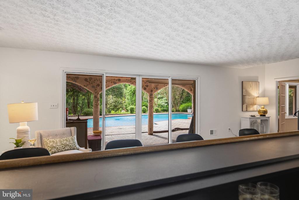 18 MANOR BROOK ROAD
