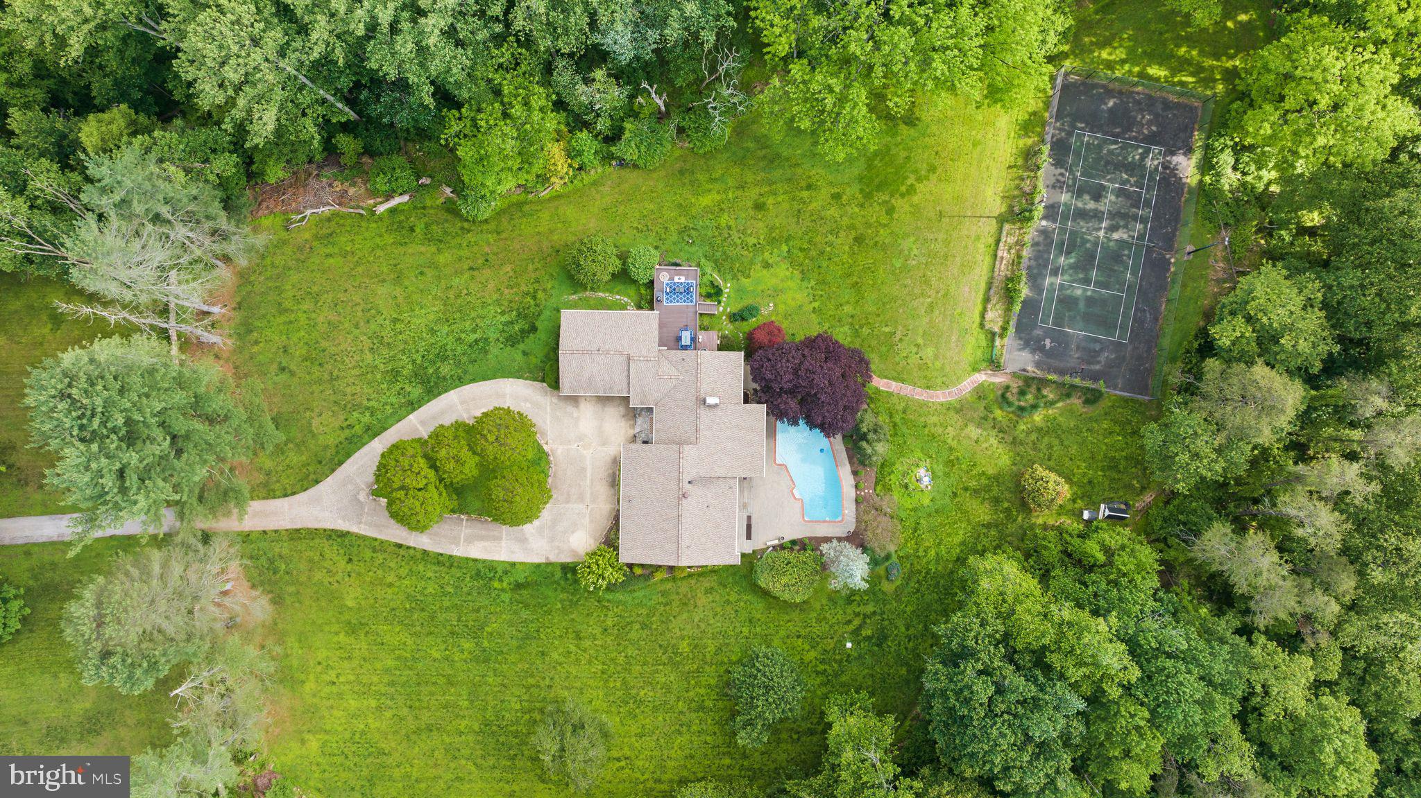 18 MANOR BROOK ROAD