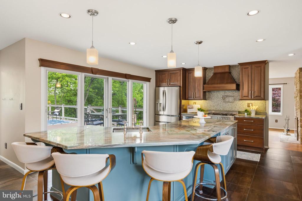 18 MANOR BROOK ROAD