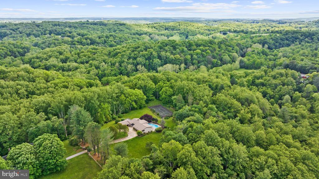 18 MANOR BROOK ROAD