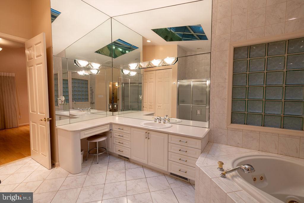 13 BRIDLEWOOD COURT