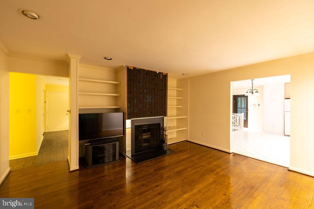 13 BRIDLEWOOD COURT