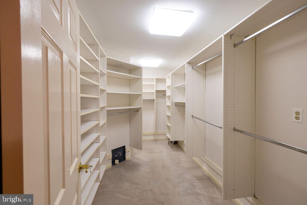 13 BRIDLEWOOD COURT