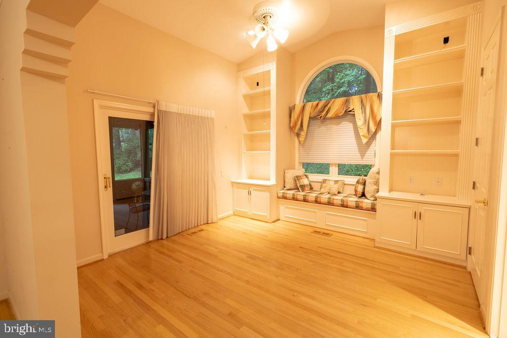 13 BRIDLEWOOD COURT