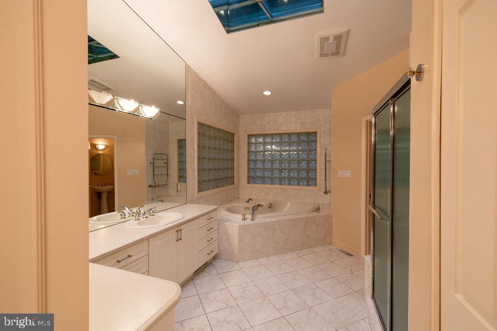 13 BRIDLEWOOD COURT