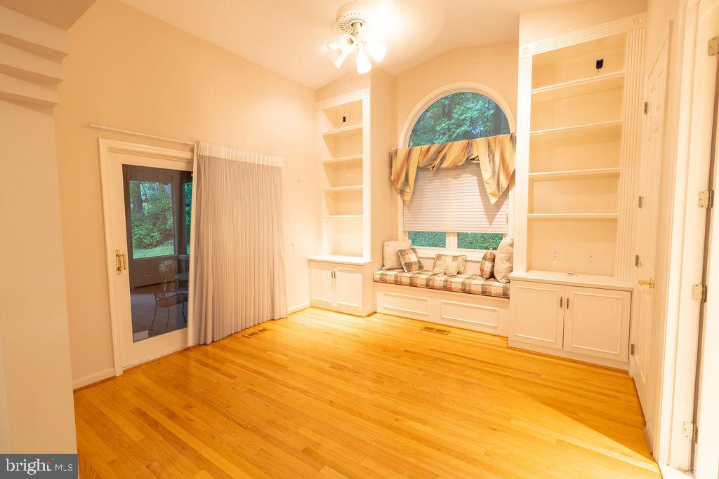 13 BRIDLEWOOD COURT