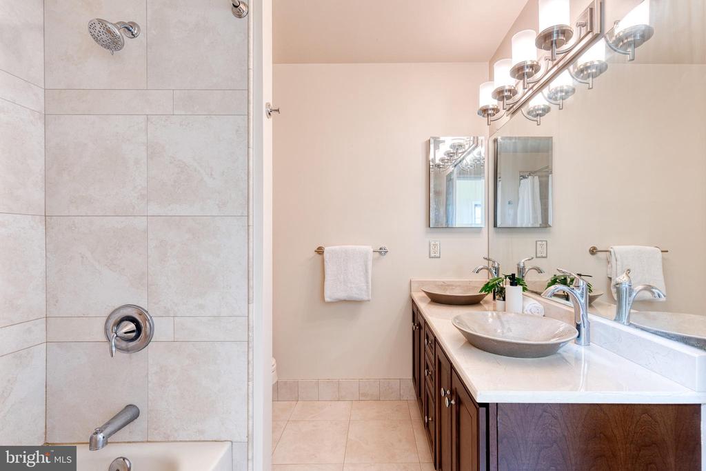 65 VALLEY RIDGE LOOP