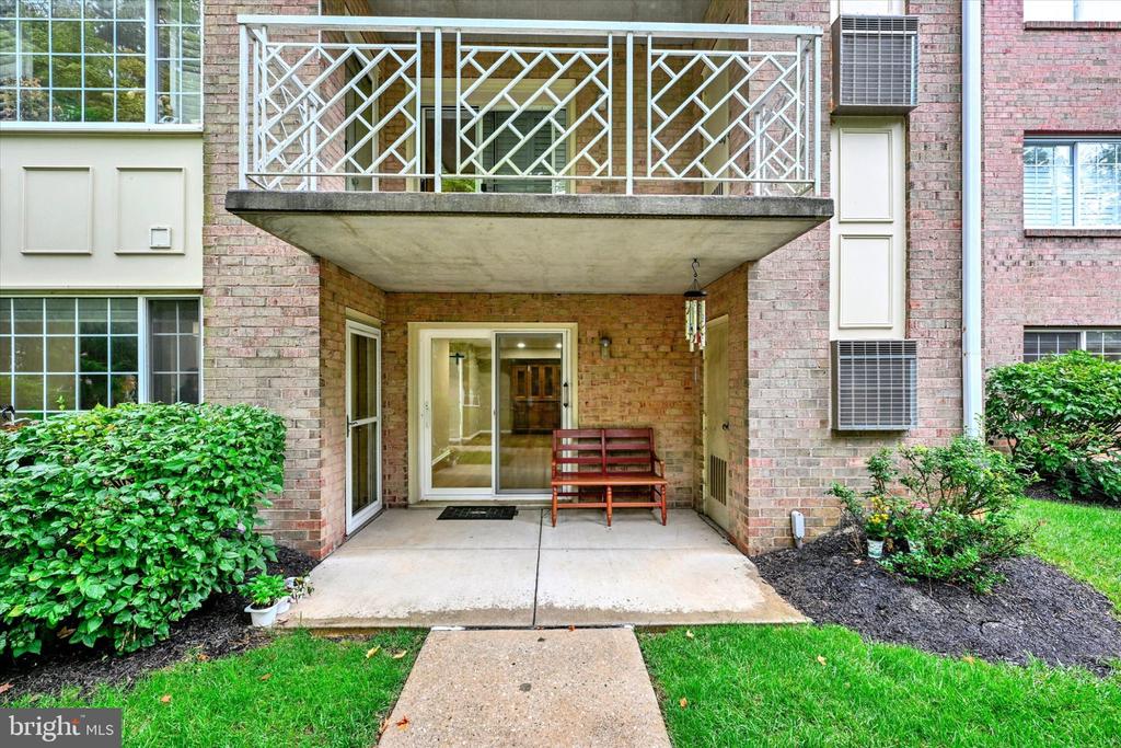 414 ROCKFLEET ROAD Unit: 102