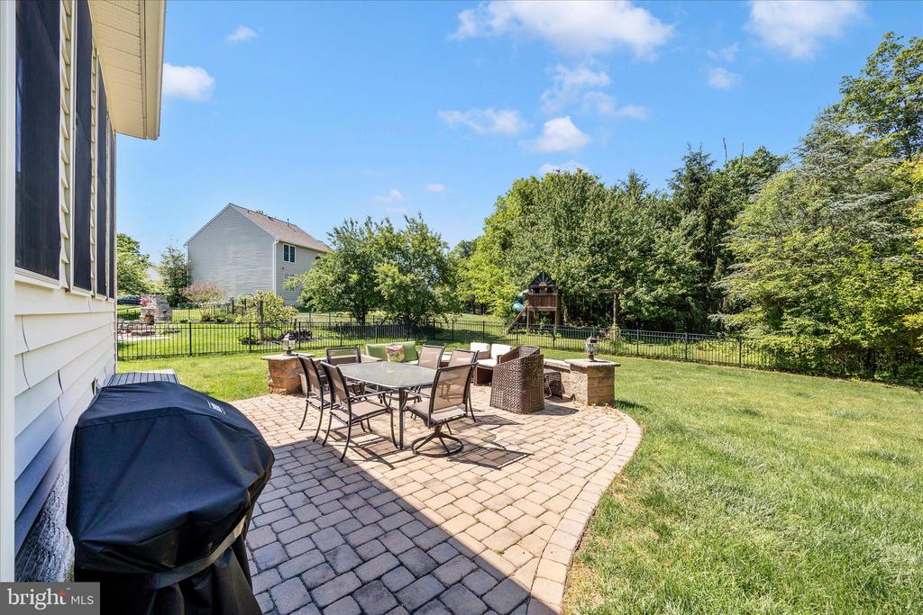 1510 LOCKSLEY LANE