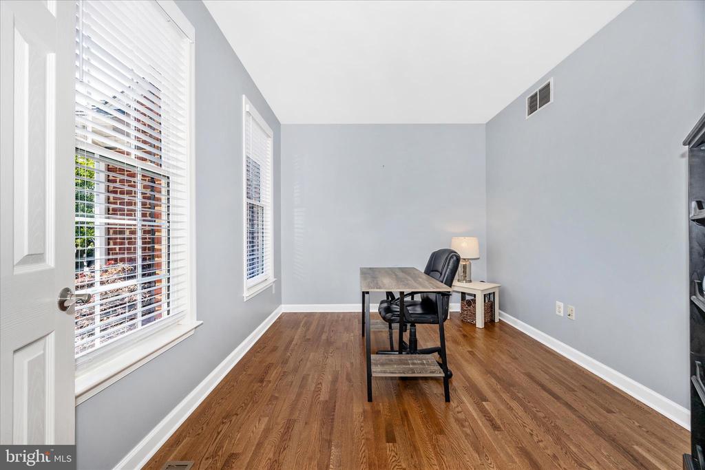 1510 LOCKSLEY LANE