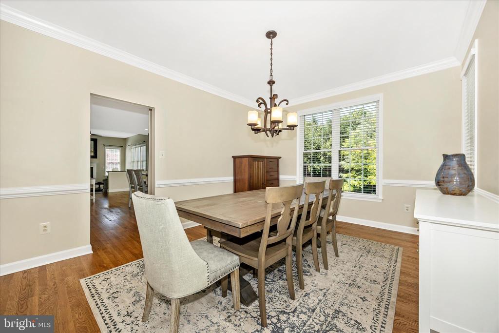1510 LOCKSLEY LANE