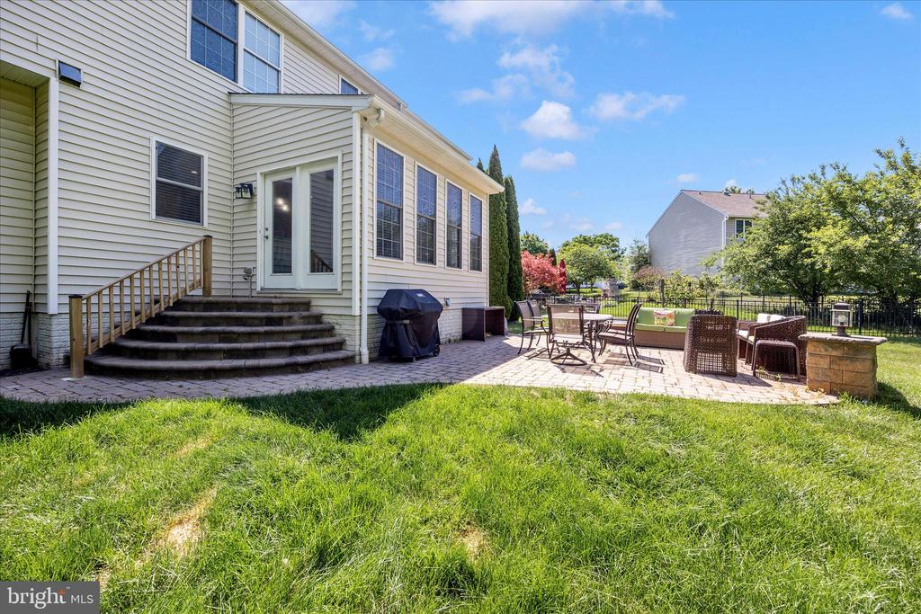 1510 LOCKSLEY LANE