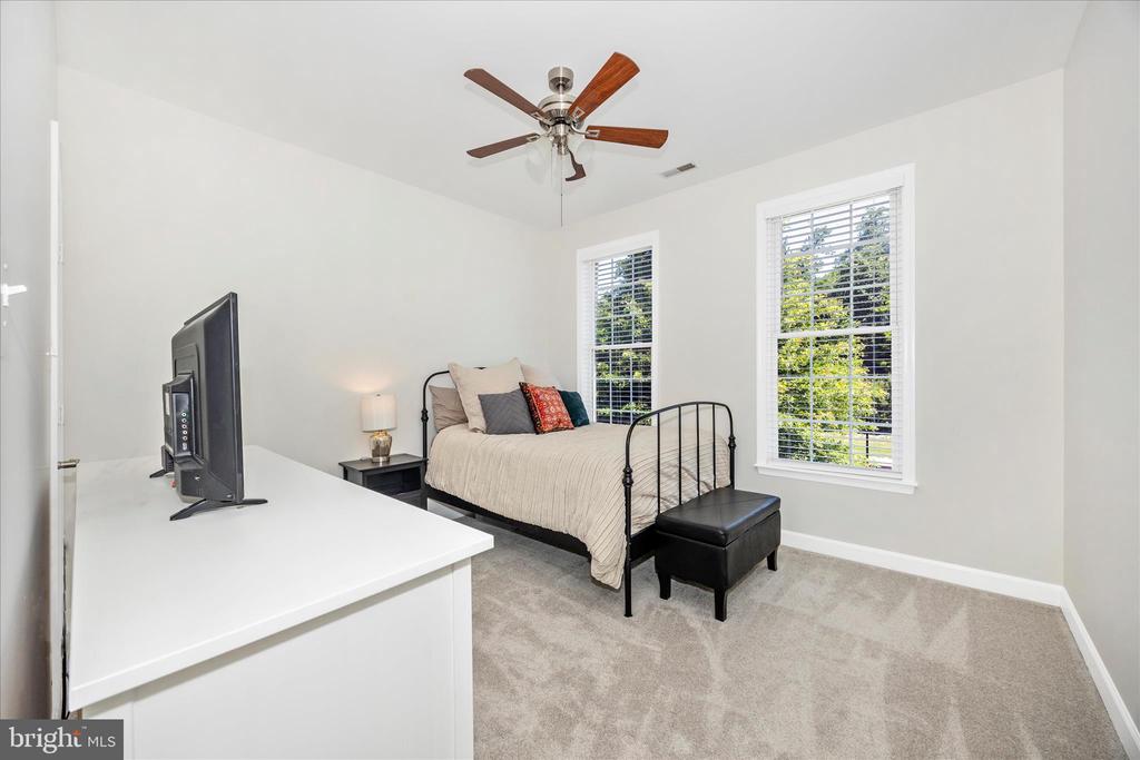 1510 LOCKSLEY LANE