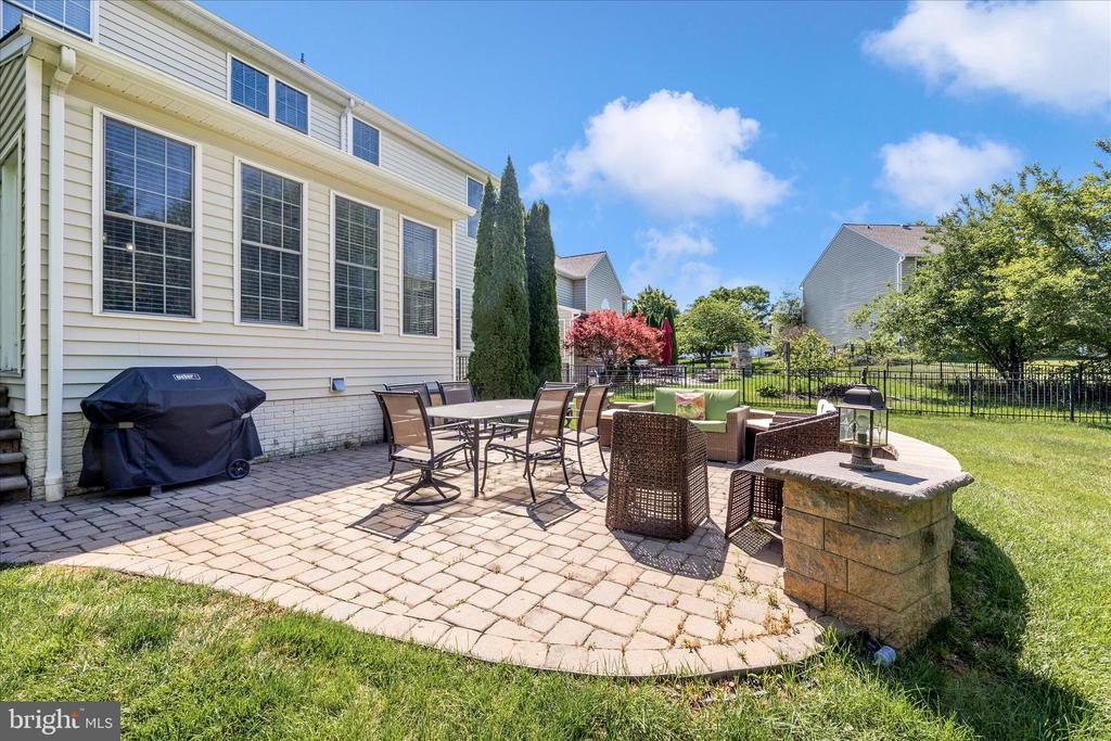 1510 LOCKSLEY LANE