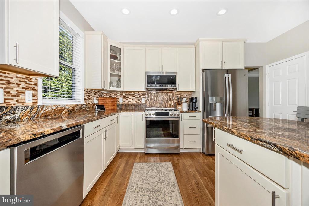 1510 LOCKSLEY LANE