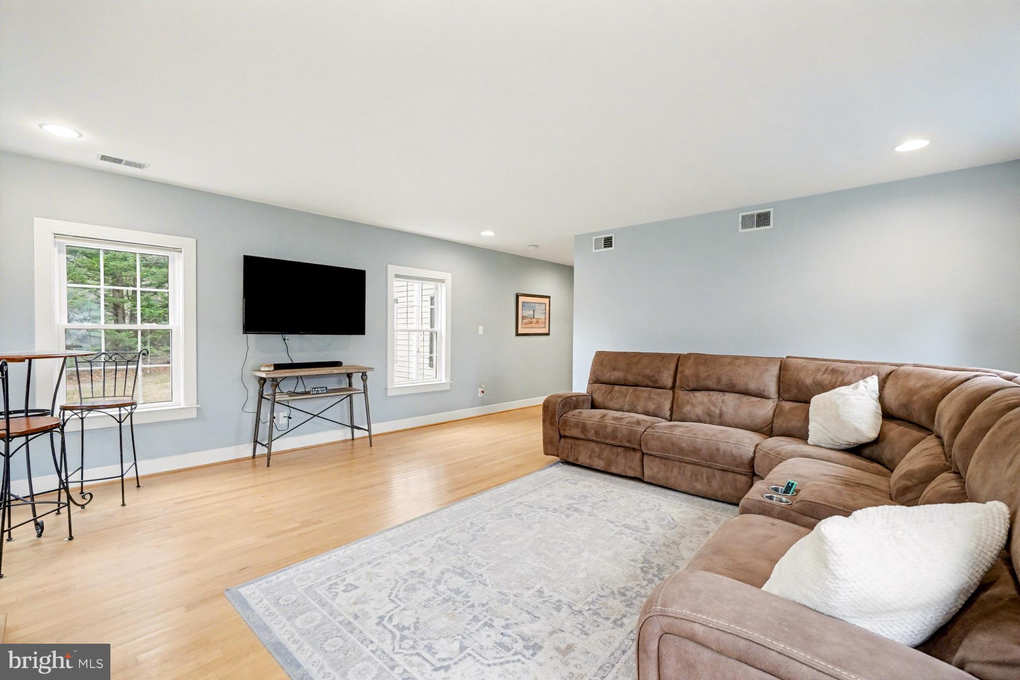 3633 JARRETTSVILLE PIKE