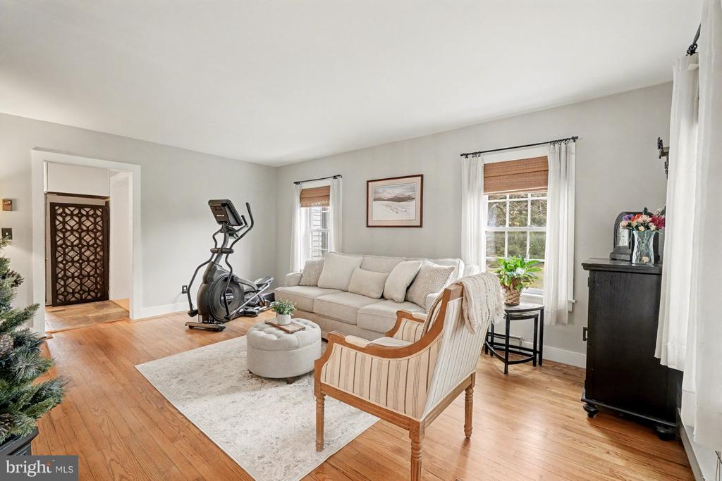 3633 JARRETTSVILLE PIKE