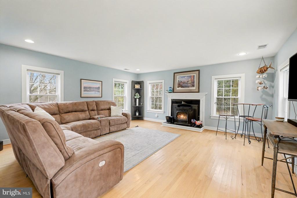 3633 JARRETTSVILLE PIKE