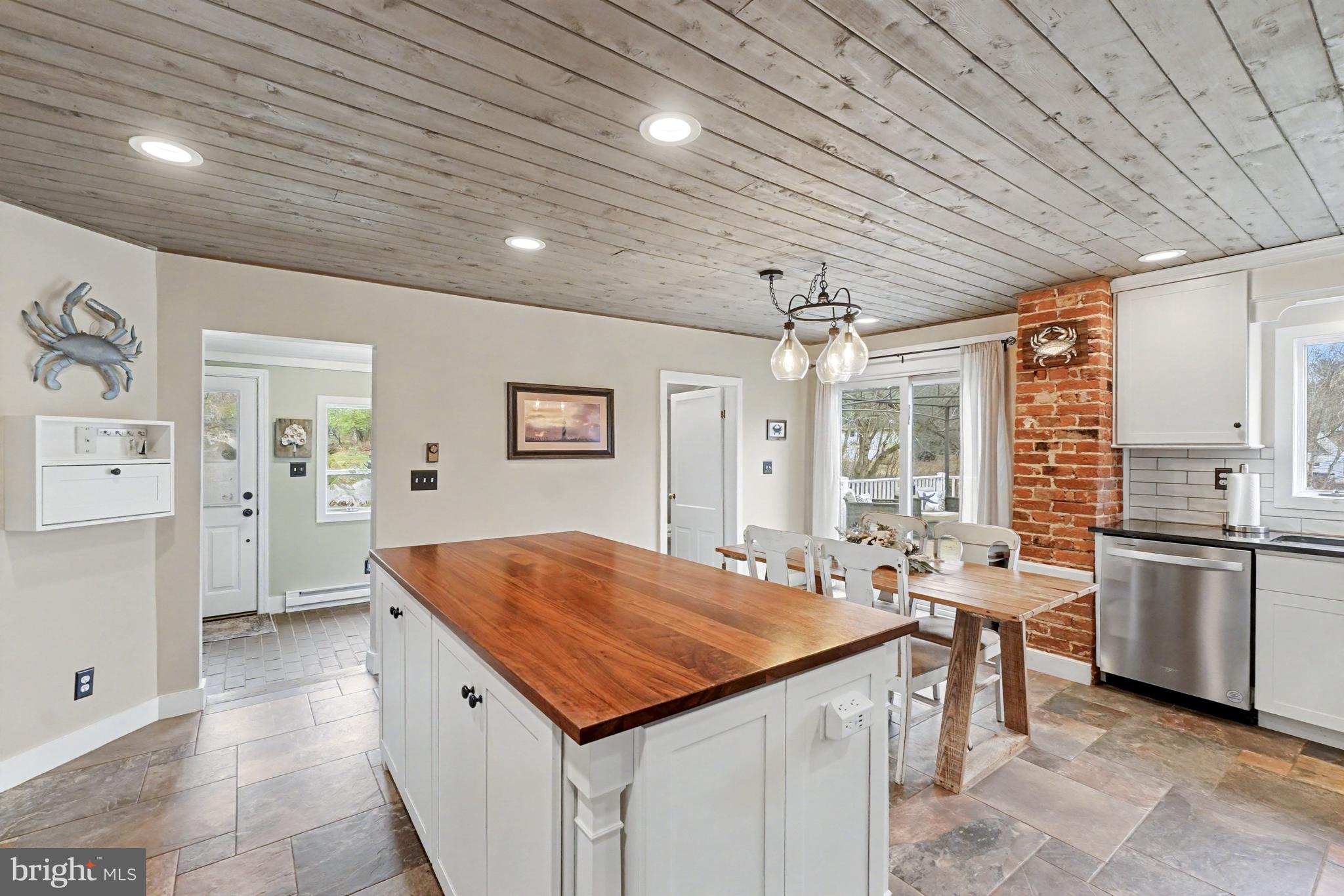 3633 JARRETTSVILLE PIKE