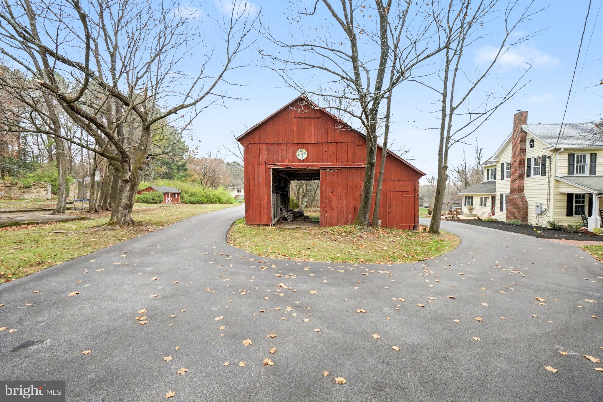 3633 JARRETTSVILLE PIKE