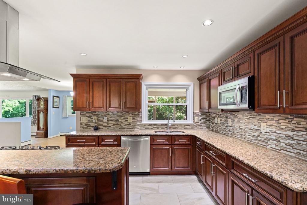 213 GLENWOOD ROAD