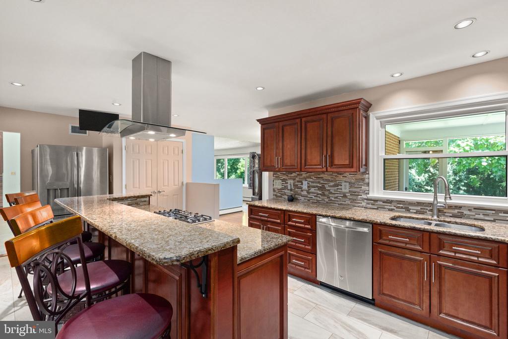 213 GLENWOOD ROAD