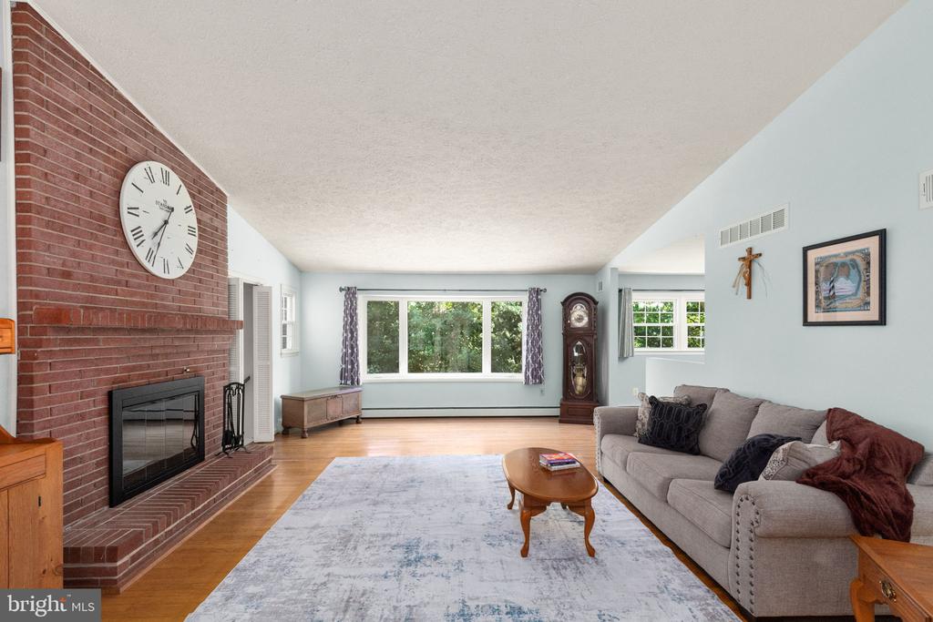 213 GLENWOOD ROAD