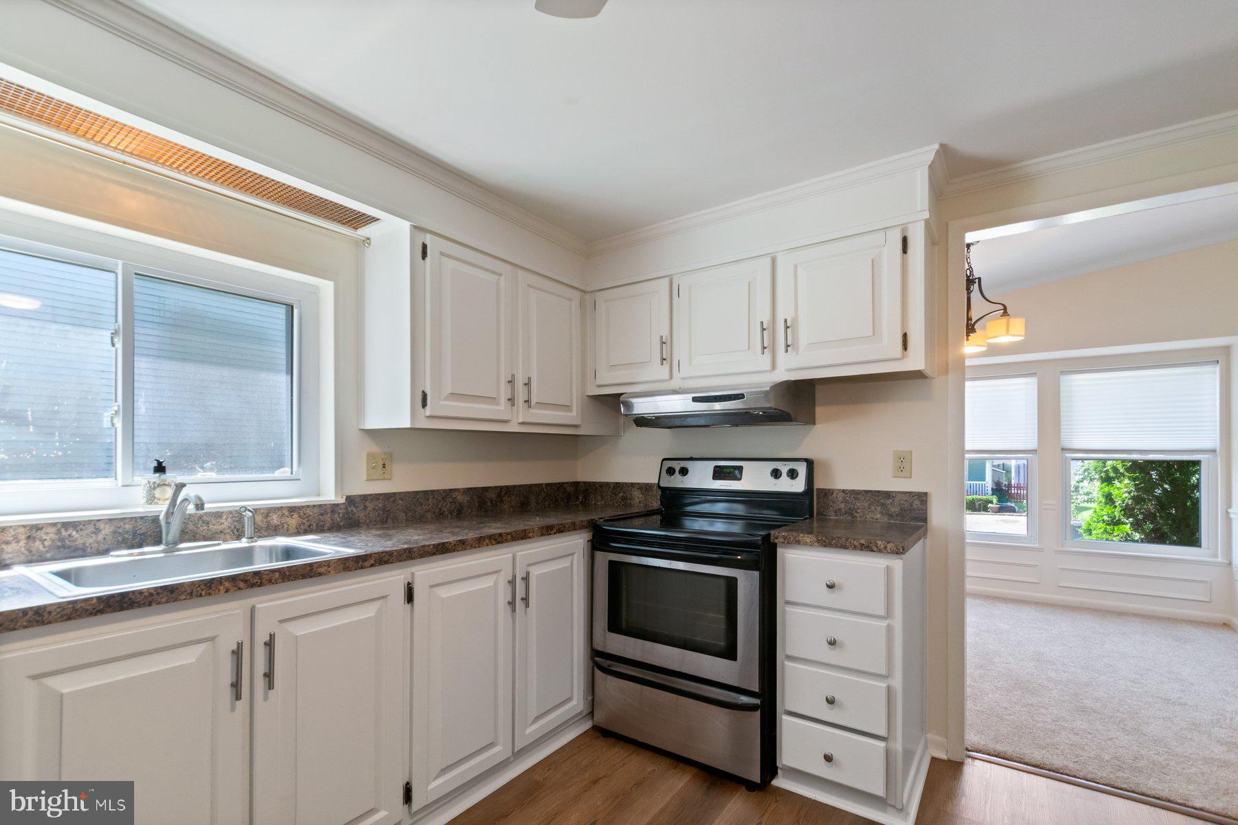 6445 Woodland Forest Dr