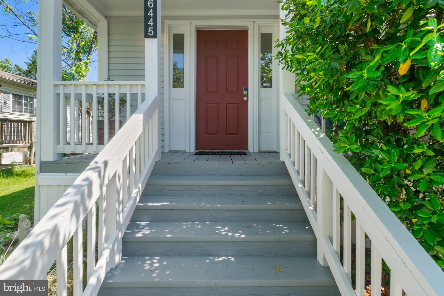 6445 Woodland Forest Dr