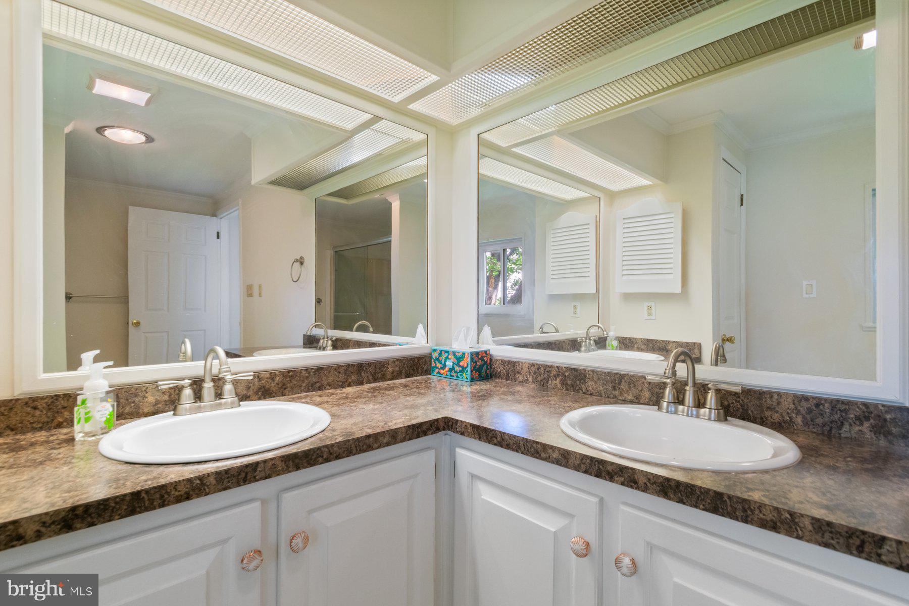 6445 Woodland Forest Dr