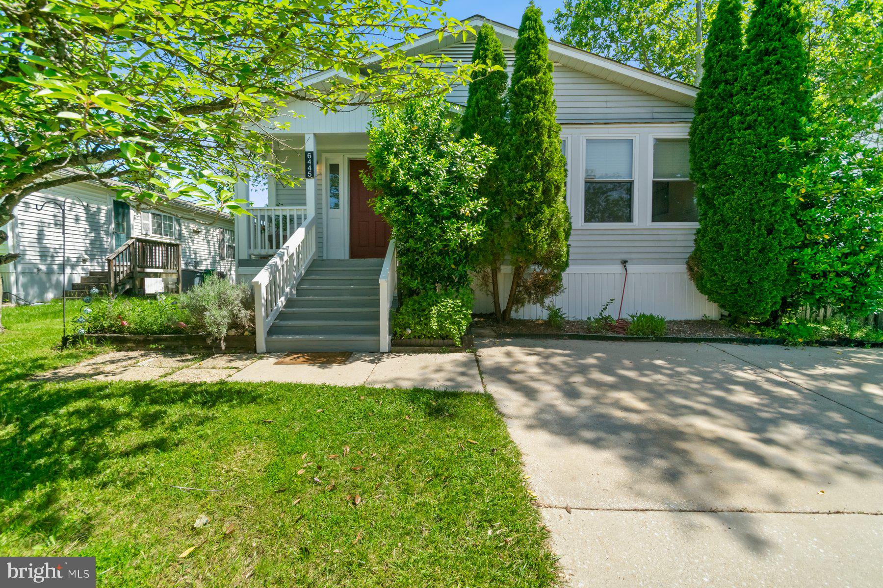 6445 Woodland Forest Dr