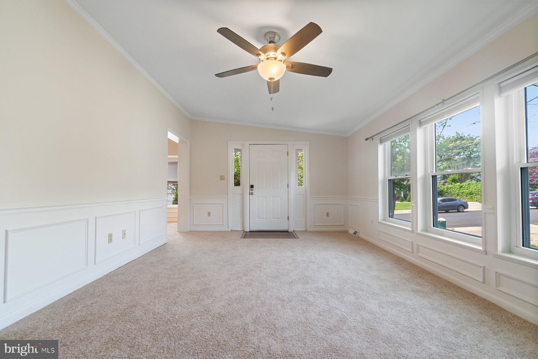 6445 Woodland Forest Dr