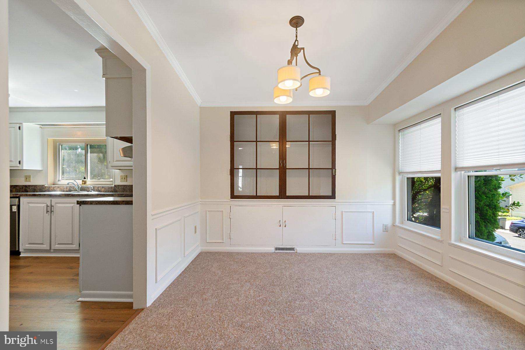 6445 Woodland Forest Dr