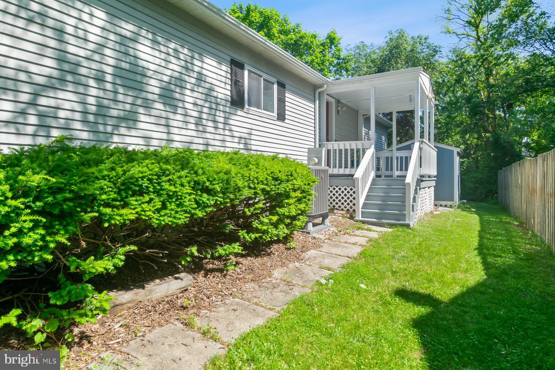 6445 Woodland Forest Dr