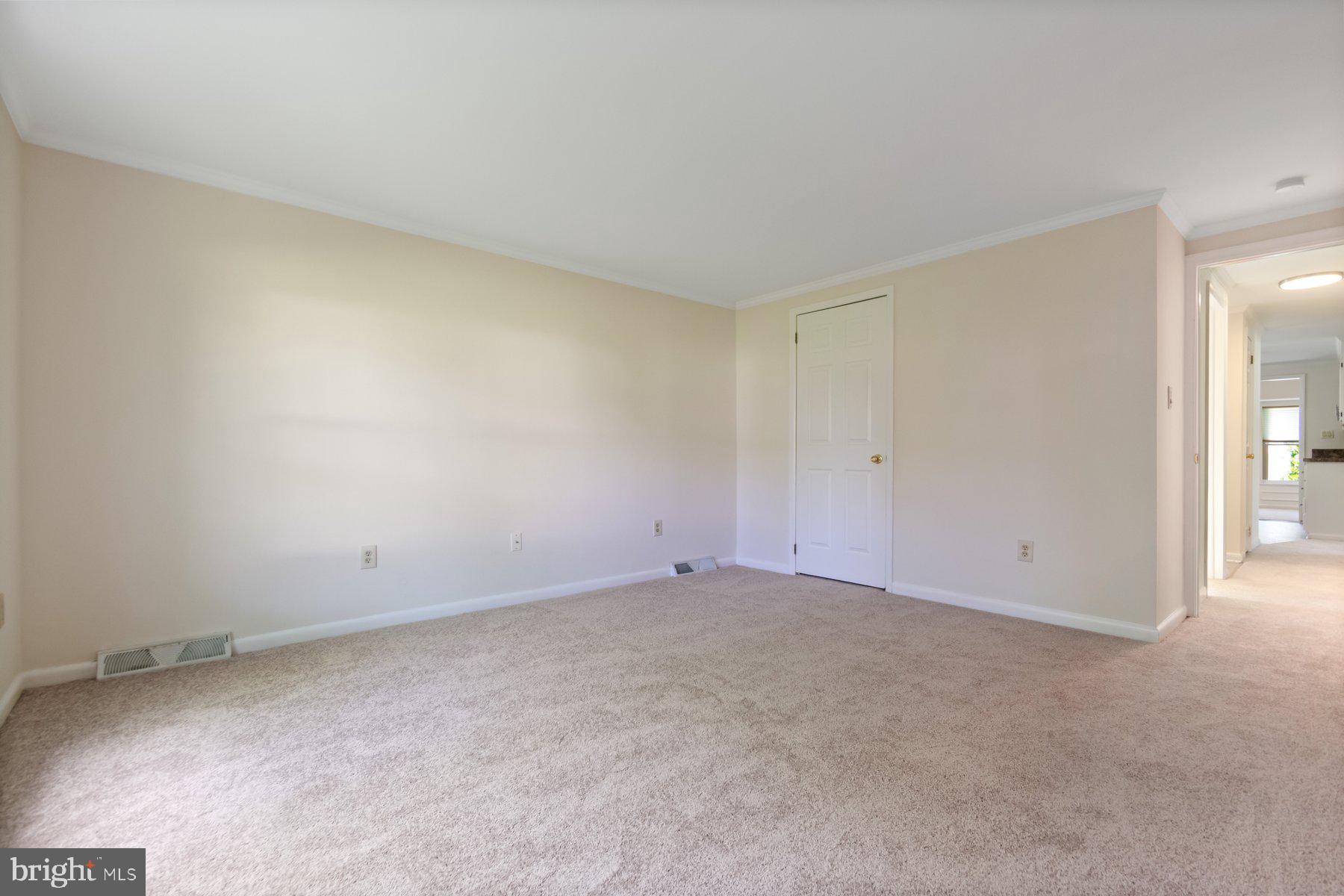 6445 Woodland Forest Dr