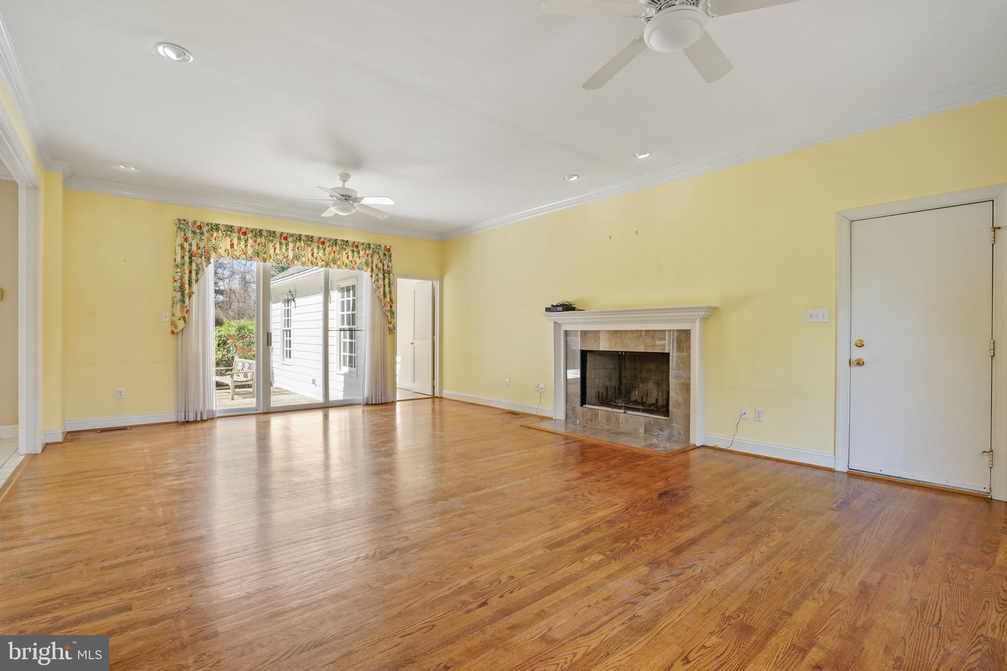 13422 Query Mill Rd
