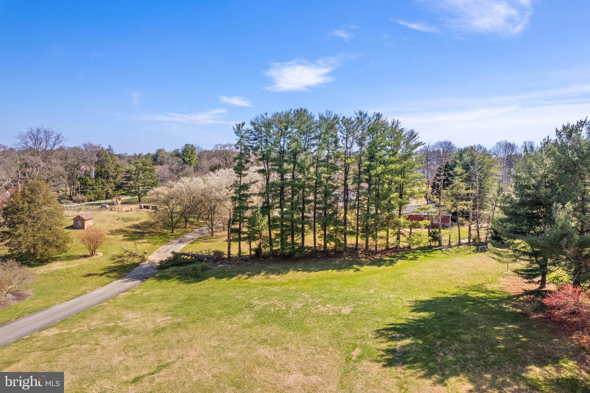 13422 Query Mill Rd