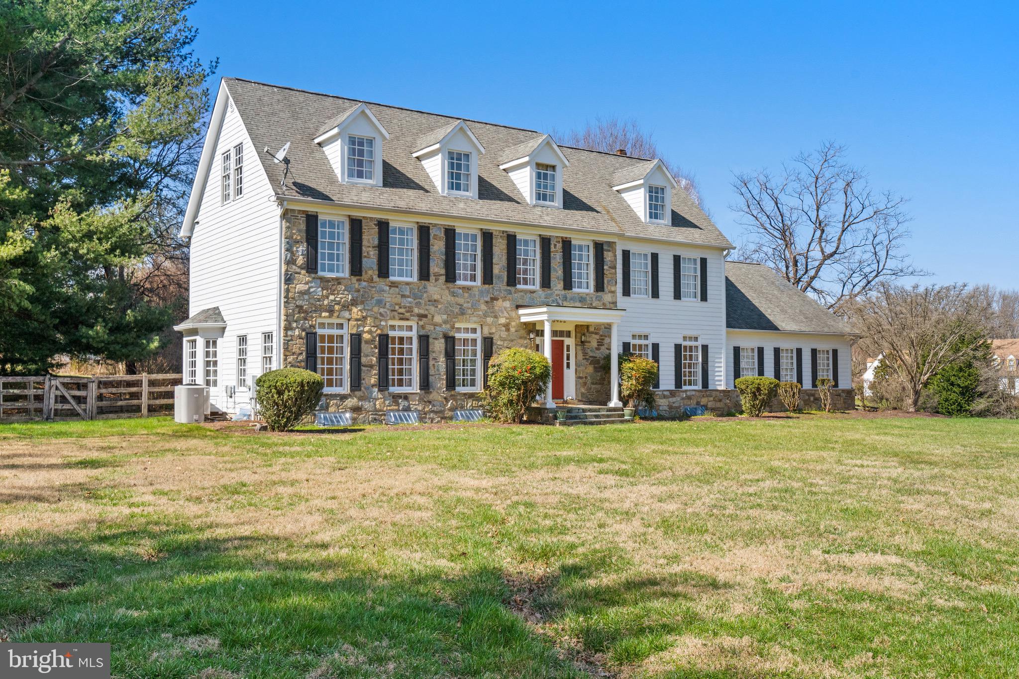 13422 Query Mill Rd