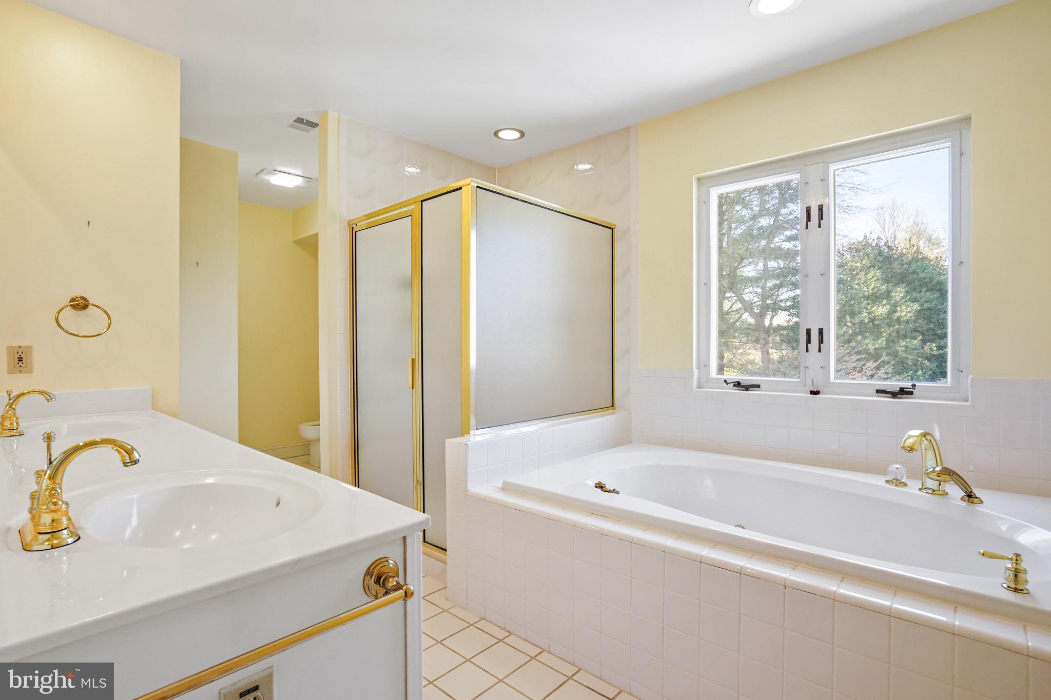 13422 Query Mill Rd
